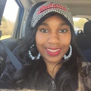 Meet your Posher, Myriah